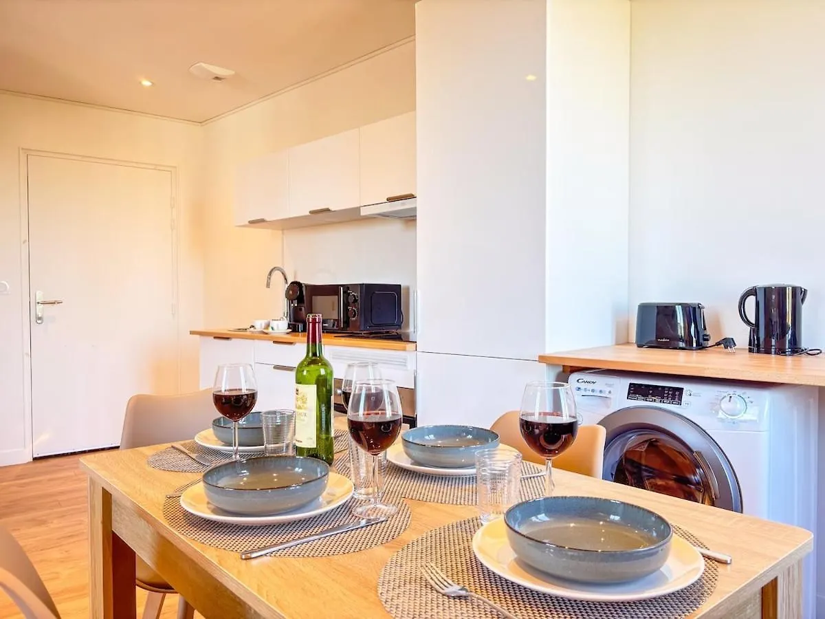 L'Etoile - Parking Gratuit, Confort & Design Chic Saint-Brieuc 0*,  Frankrijk