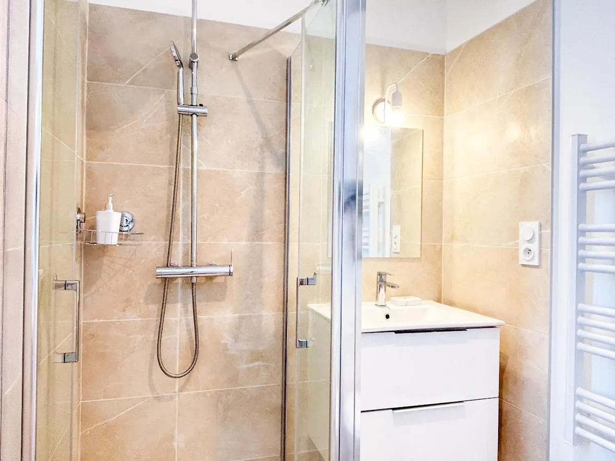 Appartement L'Etoile - Parking Gratuit, Confort & Design Chic Saint-Brieuc